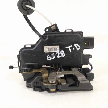 CERRADURA PUERTA TRASERA DERECHA 8Z0839016D 