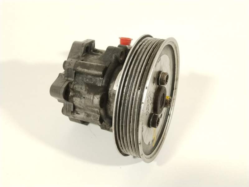 BOMBA DIRECCION 4F0145155A 
