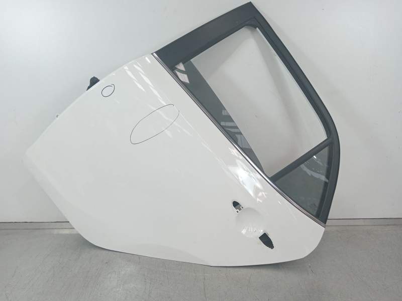 PUERTA TRASERA IZQUIERDA 77003G6000 