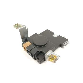CAJA RELES / FUSIBLES 8P3035225 