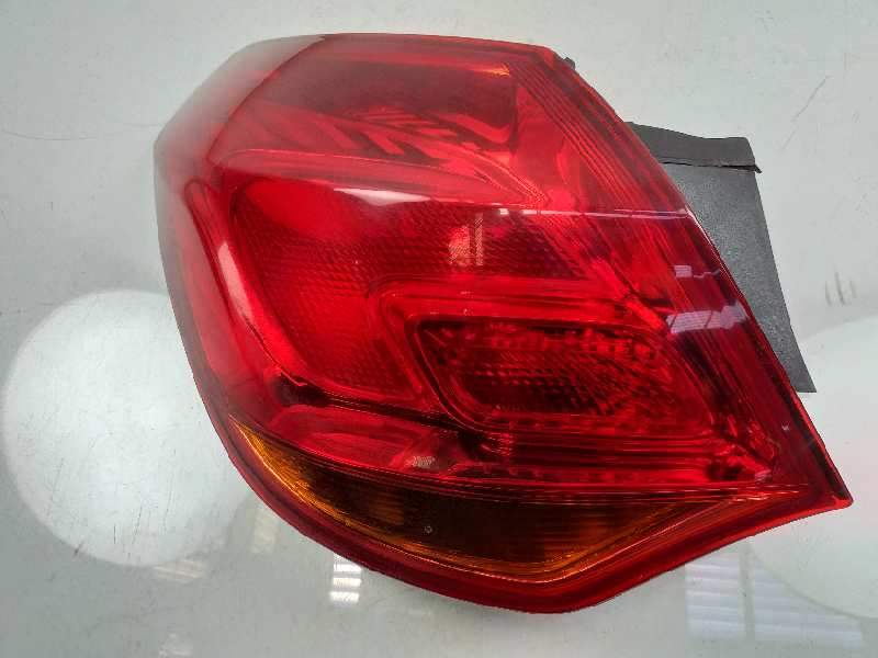 PILOTO TRASERO IZQUIERDO 08251710 