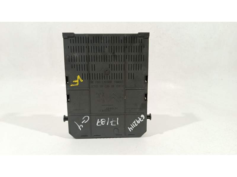 CAJA RELES / FUSIBLES 6580ZG 