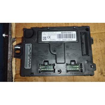 CAJA RELES / FUSIBLES 284B11867R 