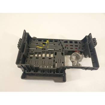 CAJA RELES / FUSIBLES 13285113 