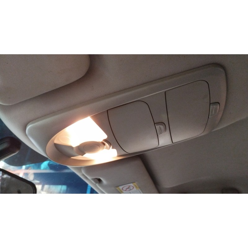 Recambio de luz interior para ssangyong kyron 200 xdi limited referencia OEM IAM   