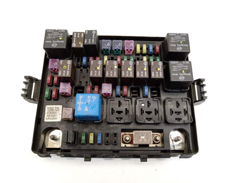 CAJA RELES / FUSIBLES Y280T05 07K22DAK6367