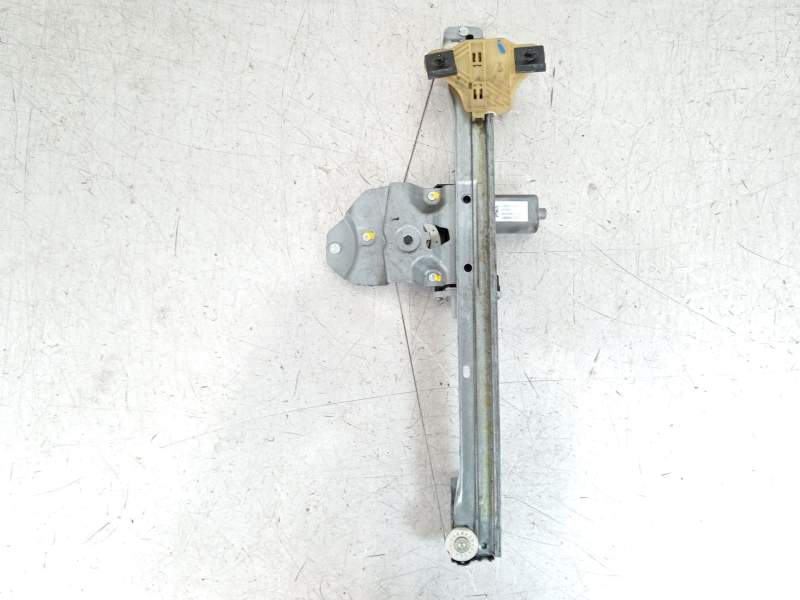 ELEVALUNAS DELANTERO IZQUIERDO 807018534R 128001102E 