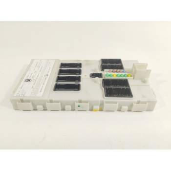 CAJA RELES / FUSIBLES 6135936632 61359369632