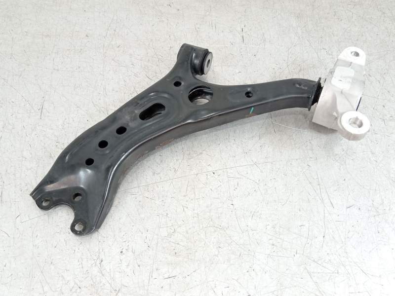 BRAZO SUSPENSION INFERIOR DELANTERO DERECHO L513943W0A010Y1 