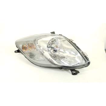 FARO IZQUIERDO 811700D350 89903216 