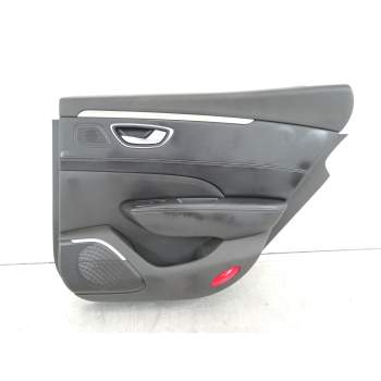 GUARNECIDO PUERTA TRASERA DERECHA 829007585R 
