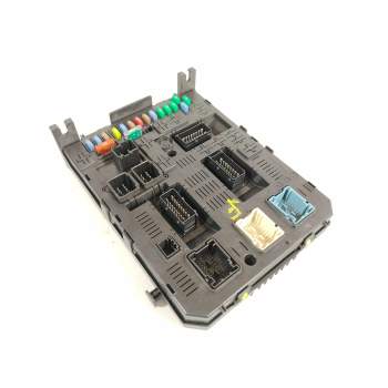 CAJA RELES / FUSIBLES 9664059180 BSI04EVK05 281201948D