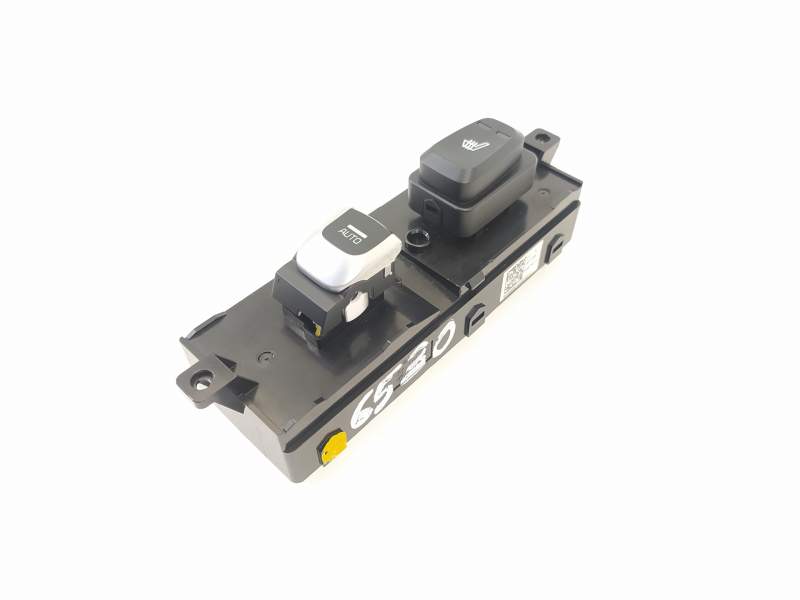 MANDO ELEVALUNAS TRASERO DERECHO 93590D4AH0BYF 