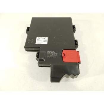 CAJA RELES / FUSIBLES 8894442196 8894442317 