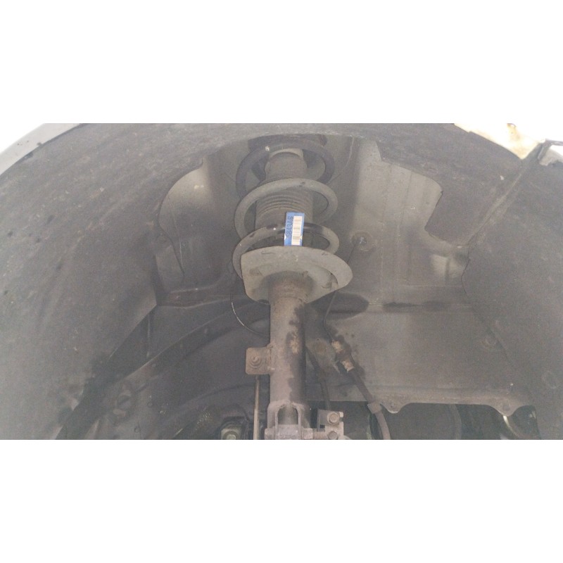 Recambio de amortiguador delantero derecho para dodge caliber s referencia OEM IAM P05105782AD  