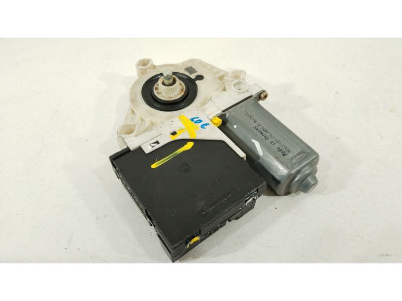 MOTOR ELEVALUNAS DELANTERO IZQUIERDO 1T0959701AD 1K0959793D 