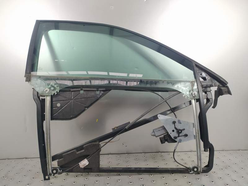 ELEVALUNAS DELANTERO DERECHO 8L3837462 