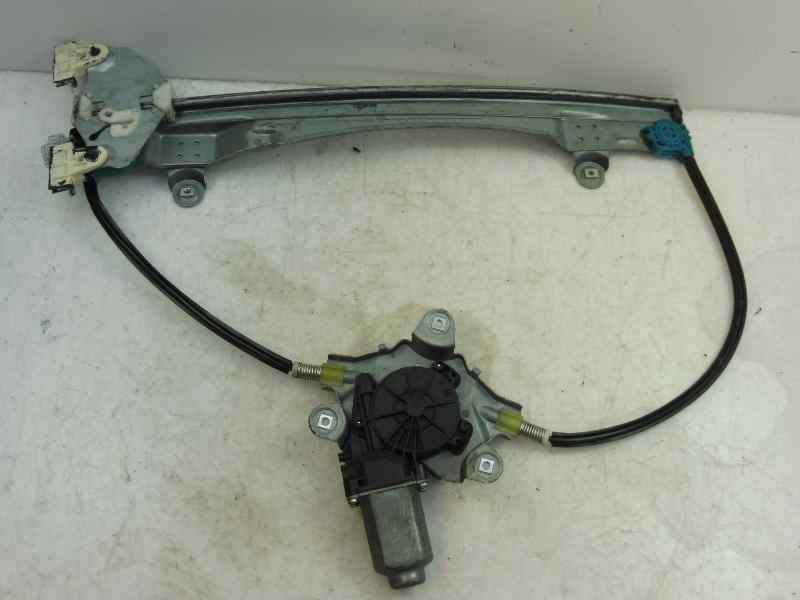 ELEVALUNAS DELANTERO IZQUIERDO L119358ARM 400957C 