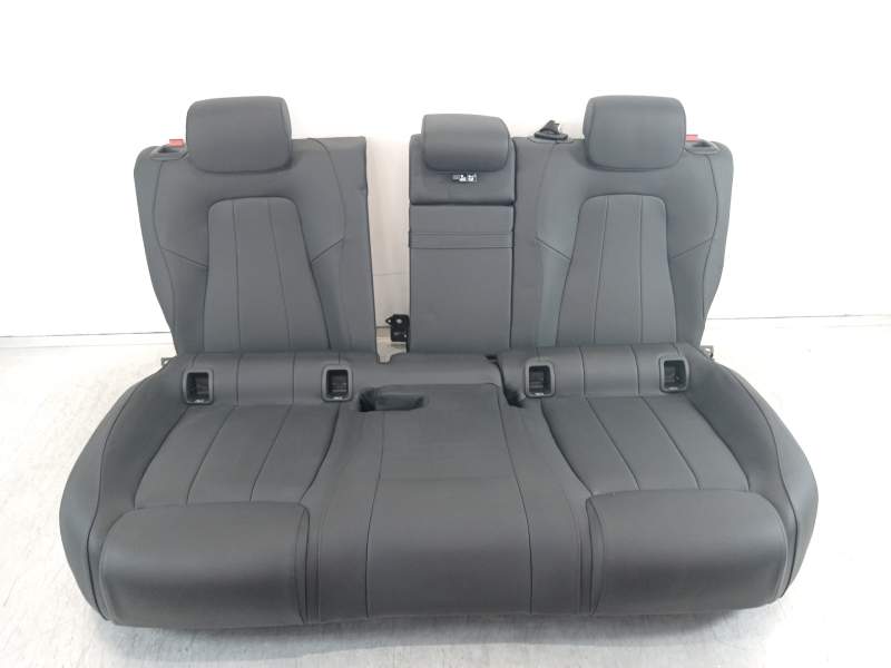 ASIENTOS TRASEROS A2479207400 