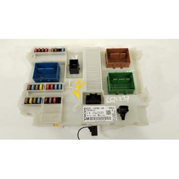 CAJA RELES / FUSIBLES 31327995 BG9T14C256HA