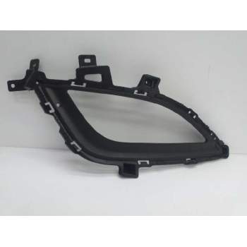 REJILLA PARAGOLPES DERECHA 86564A6030 