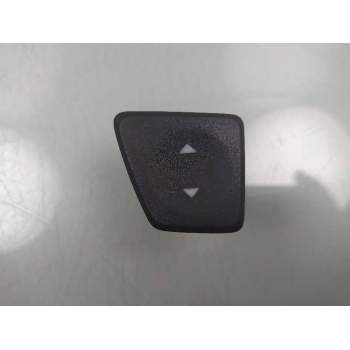 MANDO ELEVALUNAS DELANTERO IZQUIERDO 305081749C 