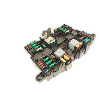 CAJA RELES / FUSIBLES A1779061002 A17790610 