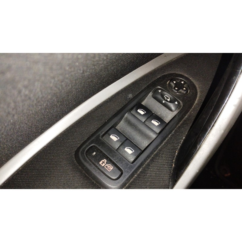 Recambio de mando elevalunas delantero izquierdo para citroen c5 station wagon exclusive referencia OEM IAM   