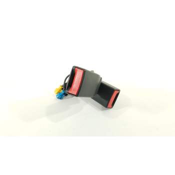 ENGANCHE CINTURON TRASERO CENTRAL A1768600469 A1768600469