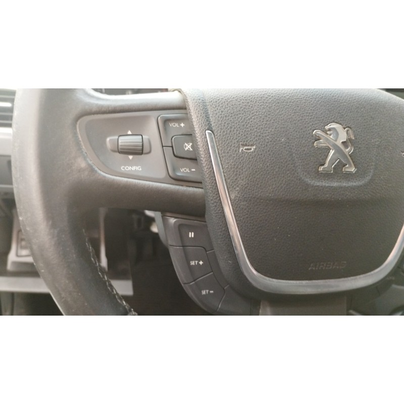 Recambio de mando volante para peugeot 508 access referencia OEM IAM   