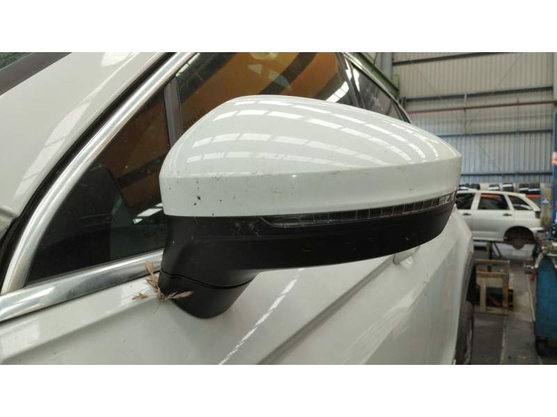 RETROVISOR IZQUIERDO 5NB857507AB 