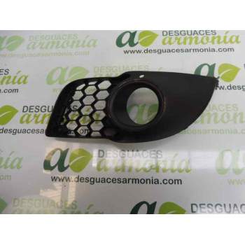 REJILLA PARAGOLPES DELANTERO 8321A123 