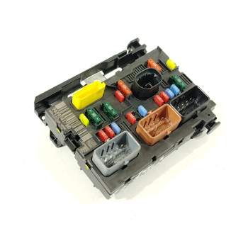 CAJA RELES / FUSIBLES 9659741780 BSML0300 