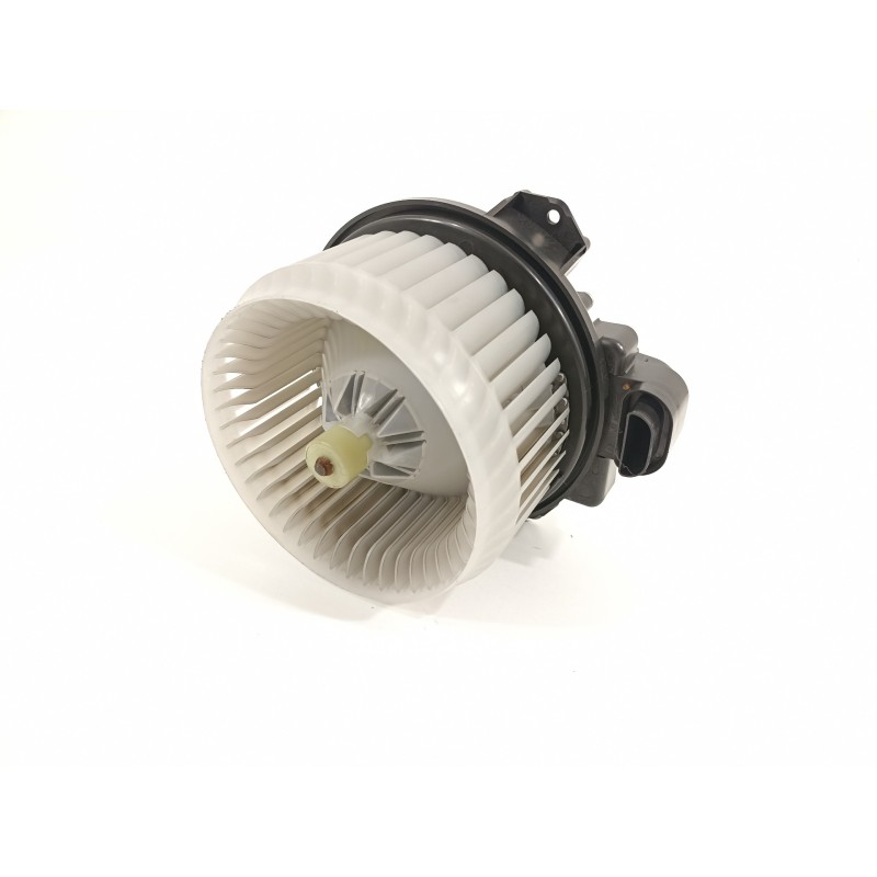 Recambio de ventilador calefaccion para toyota yaris hsd active referencia OEM IAM 871030D220  