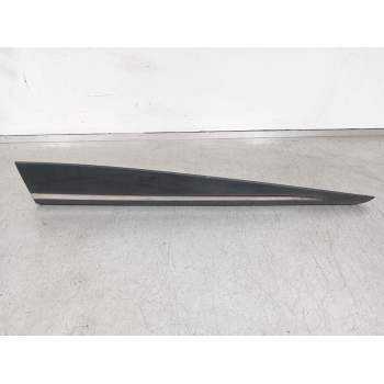 MOLDURA PUERTA DELANTERA DERECHA 801865598R 808774646R 808770563R