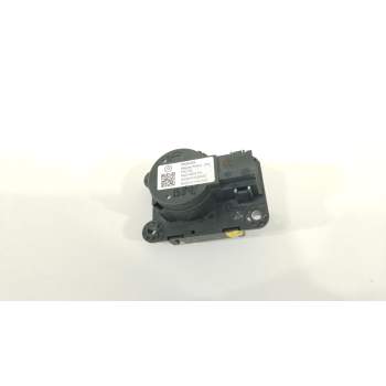 MOTOR APERTURA TRAMPILLAS CLIMATIZADOR 9833381680 16000458