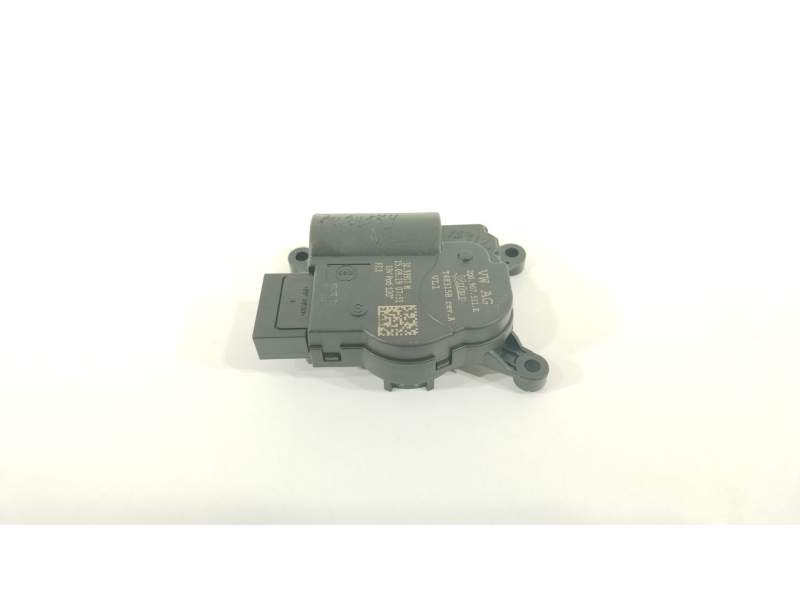 MOTOR APERTURA TRAMPILLAS CLIMATIZADOR 2Q0907511E 