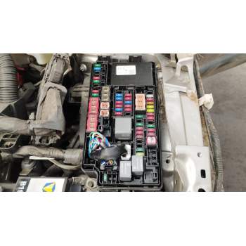 CAJA RELES / FUSIBLES 8264147050 82111F4330 8264147050A