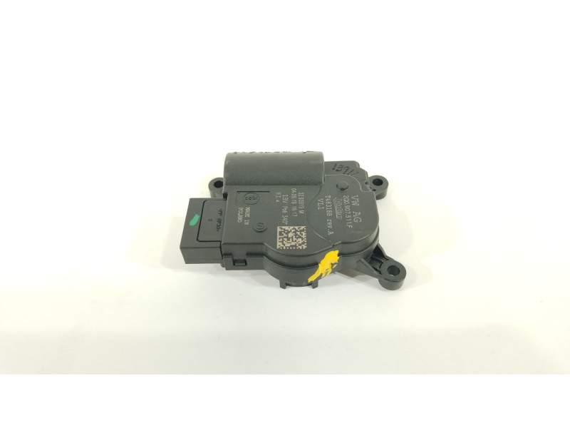 MOTOR APERTURA TRAMPILLAS CLIMATIZADOR 2Q0907511F 