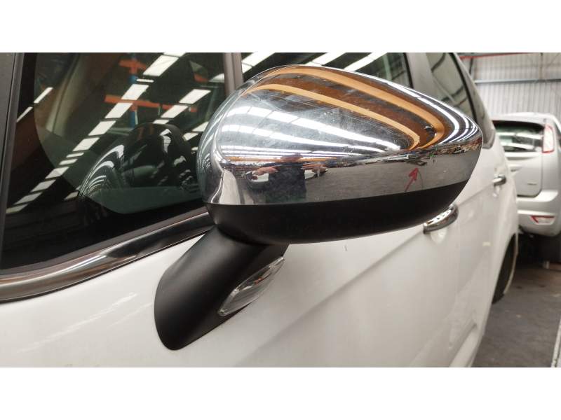 RETROVISOR IZQUIERDO 