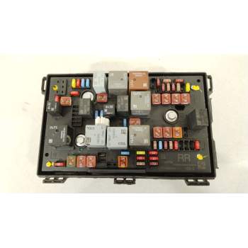 CAJA RELES / FUSIBLES 13343769 1110203AA C11000139