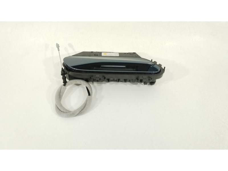 CERRADURA PUERTA DELANTERA DERECHA 4K1837016N 