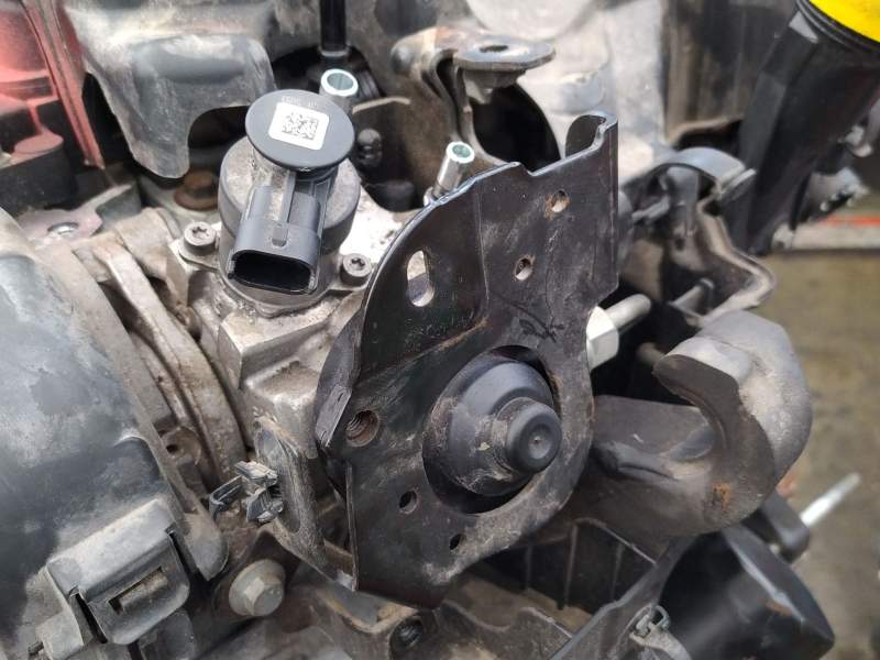 BOMBA INYECCION 167007358R 0445010704 H8201434847
