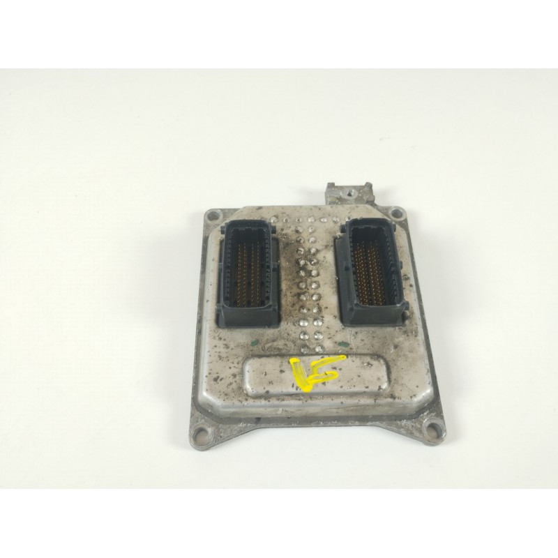 Recambio de centralita motor uce para opel zafira b cosmo referencia OEM IAM 55564081 5WK9425 