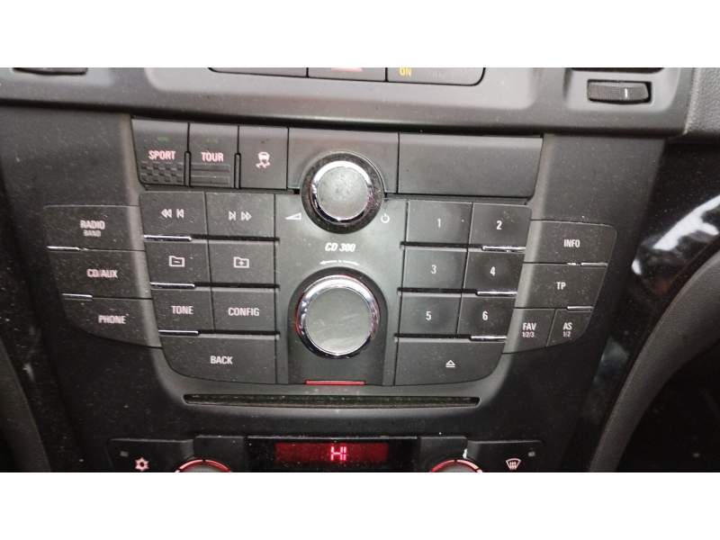 SISTEMA AUDIO / RADIO CD 