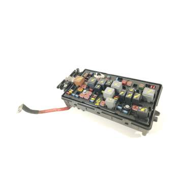 CAJA RELES / FUSIBLES 13275881 13255300 544949969