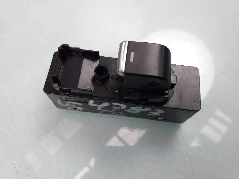MANDO ELEVALUNAS TRASERO DERECHO KG2C66380 5AB00611A02 