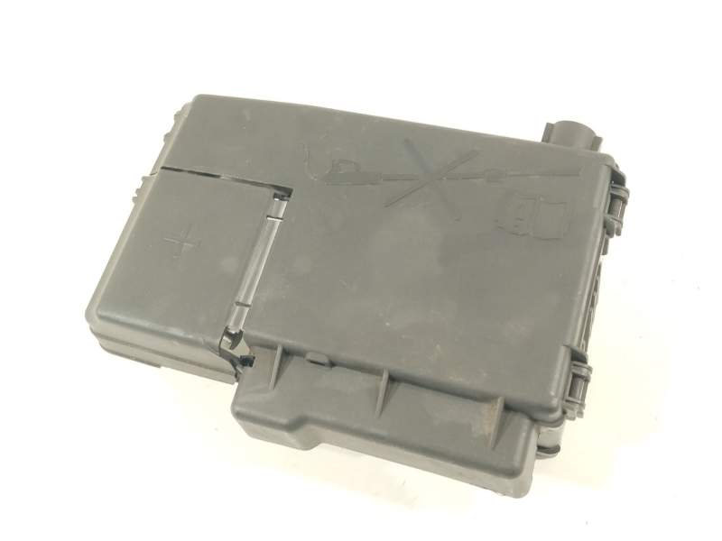 CAJA RELES / FUSIBLES 13285113 