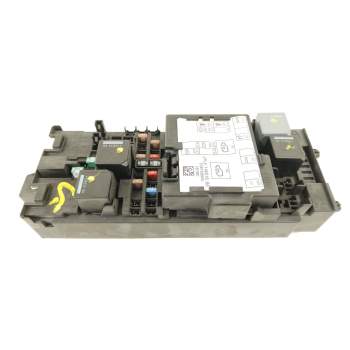 CAJA RELES / FUSIBLES JPLA14A073BB LR098969