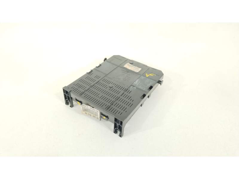 CAJA RELES / FUSIBLES 9660105980 BSI2004H05 